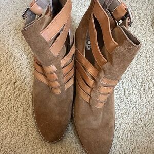DV by Dolce Vita Suede Ankle Boots in Brown and Tan